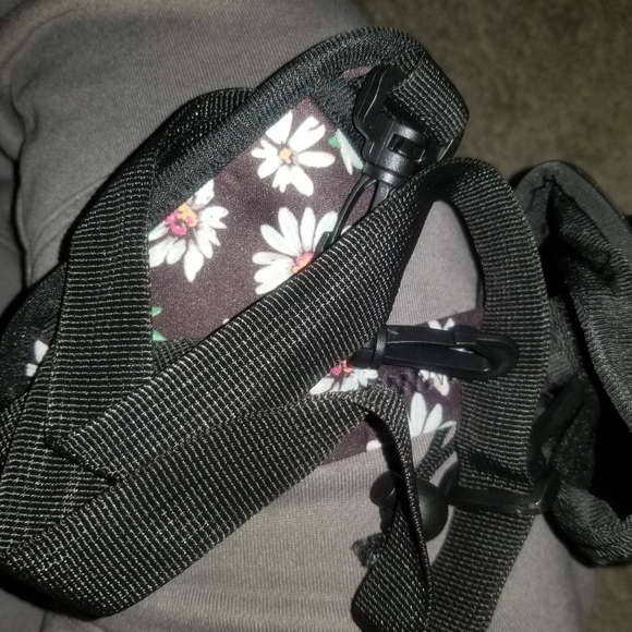 NWT Aupet insulated water bottle sling bag holder carrier w/ strap & pockets - Picture 2 of 6